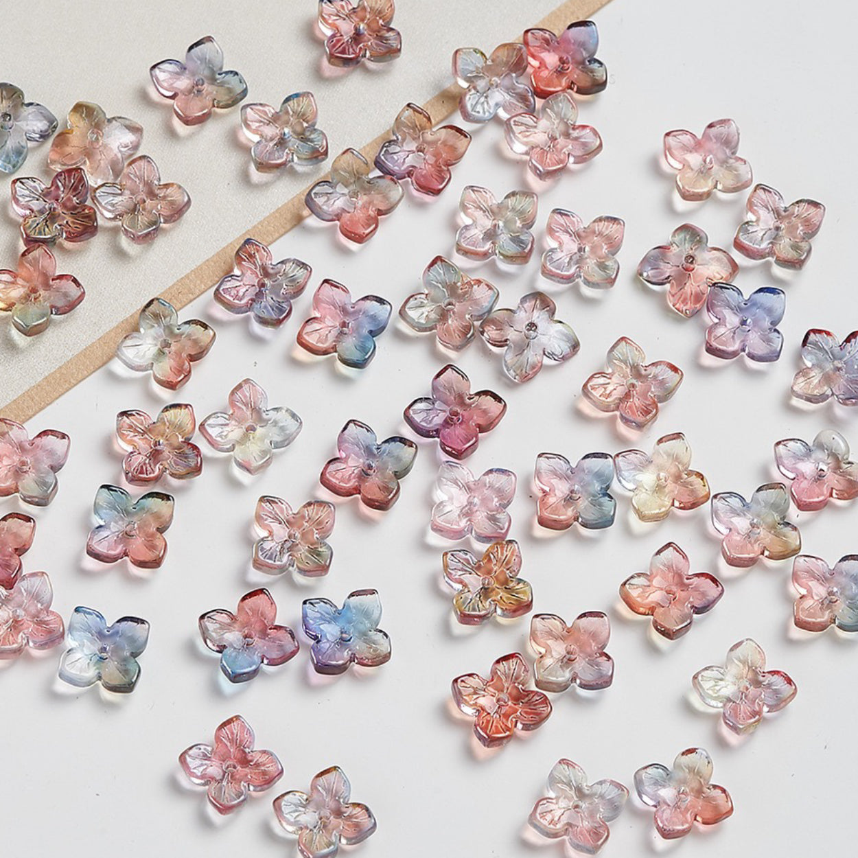 10mm Four-Leaf Clover Glass Flower Hydrangea Spacer Handmade DIY Accessories 100g/bag