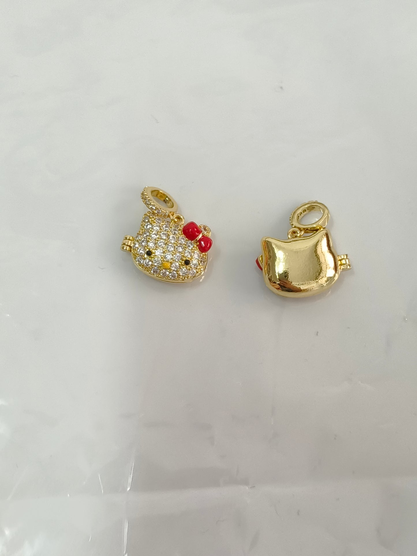 Hello Kitty 3D photo box pendant fully studded with rhinestones | Side-opening storage cat head charm | Pink/red bow optional | DIY necklace accessory