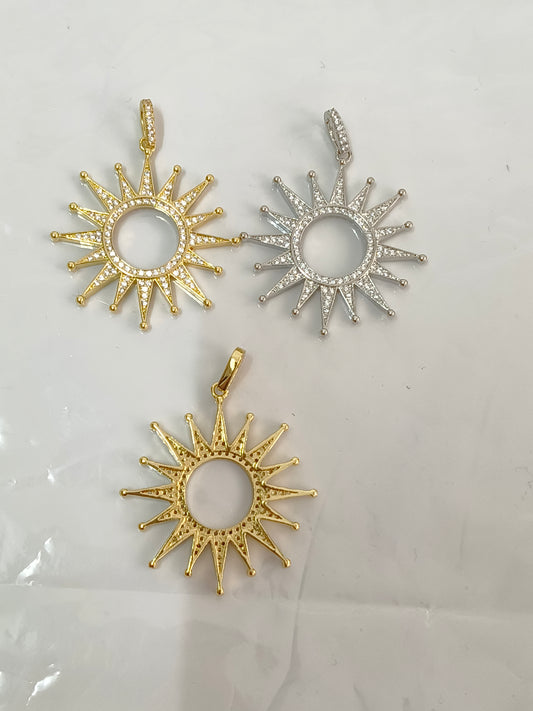 Micro-painted rhinestone openwork sunburst pendant | Full rhinestone starburst design with a central round hole | Available in gold and silver | Exquisite DIY necklace/bracelet accessory
