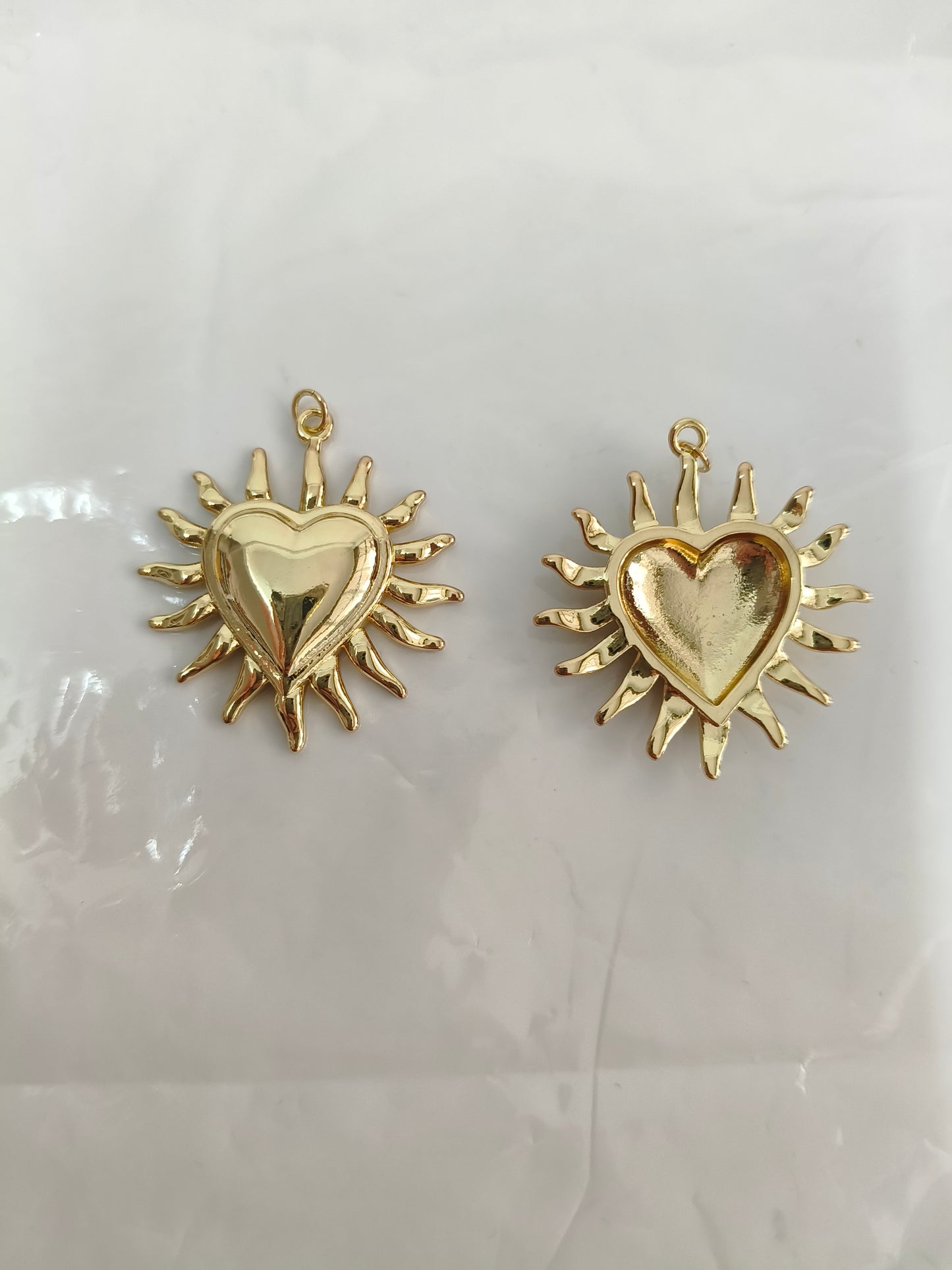 Heavy-Crafted Vintage Irregular Radiant 3D Heart Pendant | Hand-hammered Texture + High-gloss Heart Shape | Y2K Light Luxury Style DIY Necklace Accessory