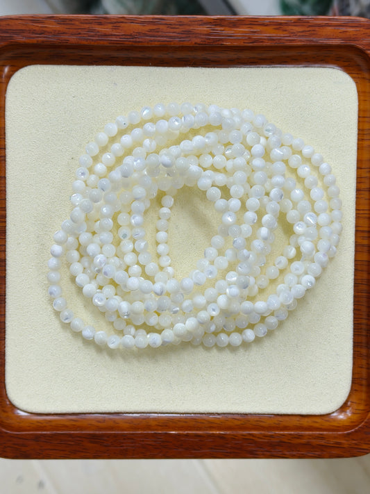 Shell Bracelet 4mm